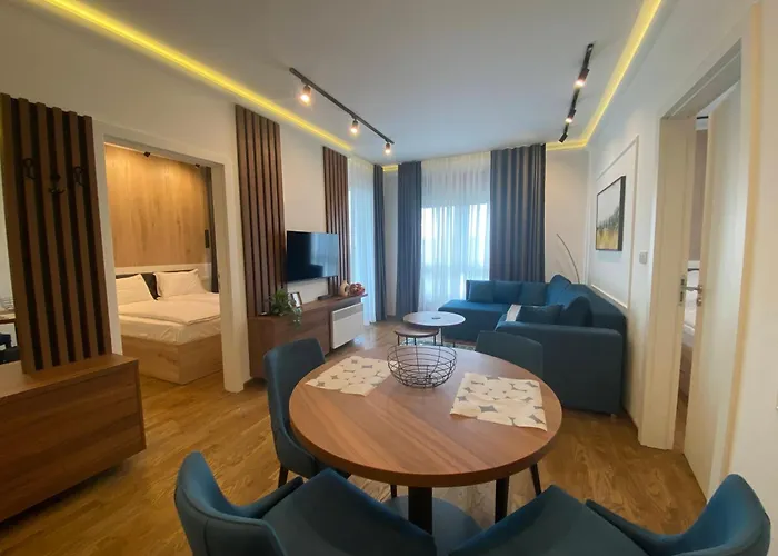 Apartment Omorika Lux *